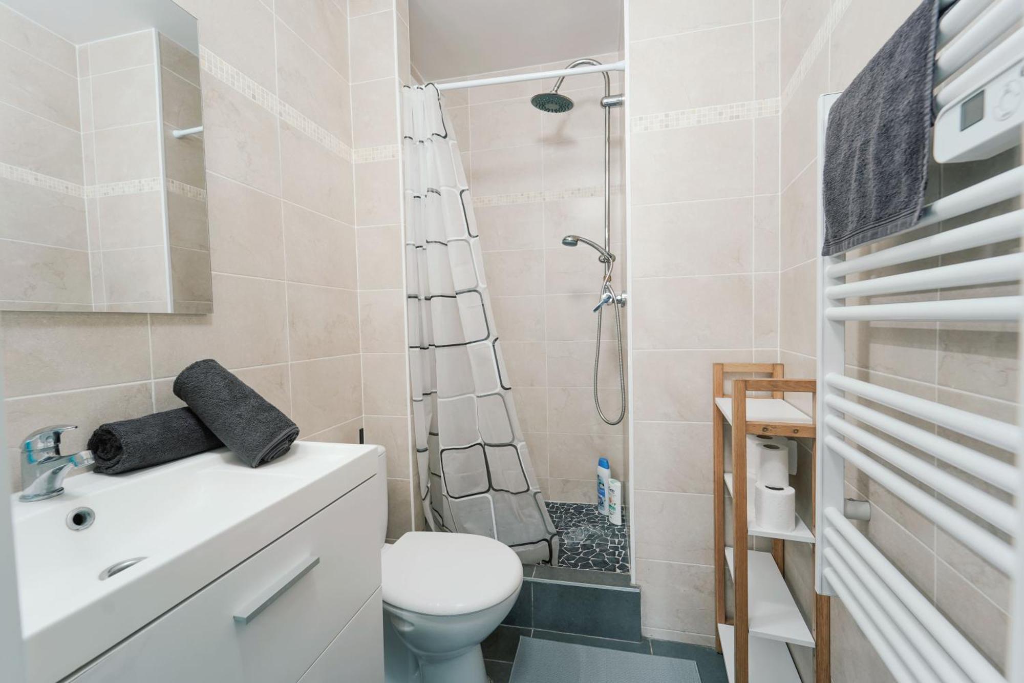 Confort & Style Pres De Cdg Vaudherland Extérieur photo