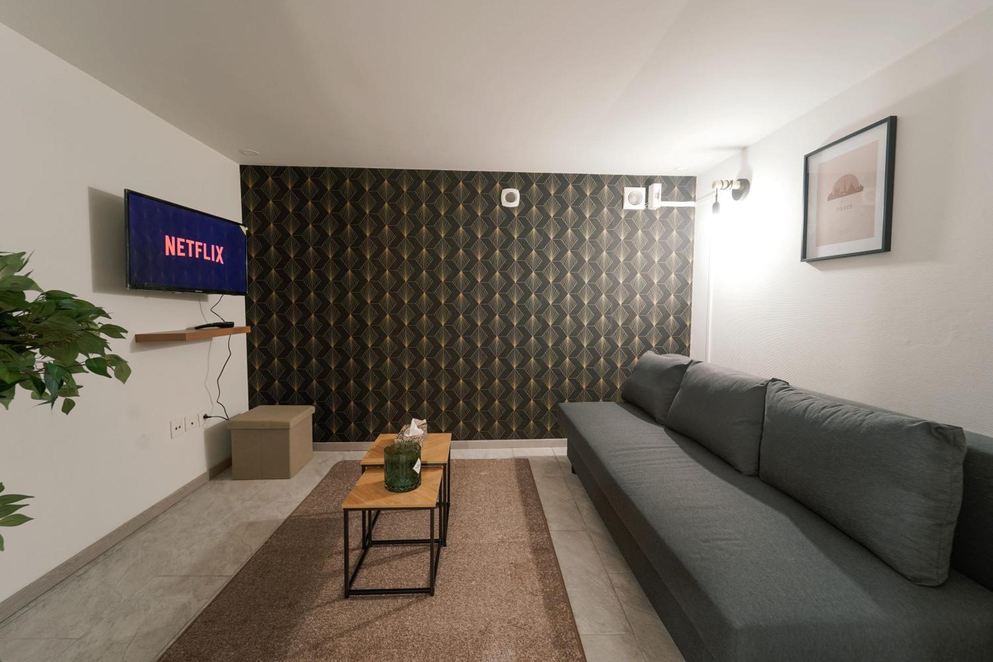Confort & Style Pres De Cdg Vaudherland Extérieur photo